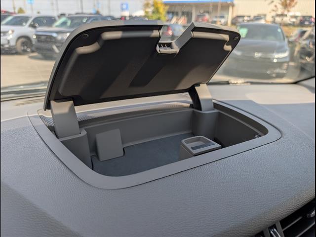 used 2016 Chevrolet Traverse car, priced at $8,391