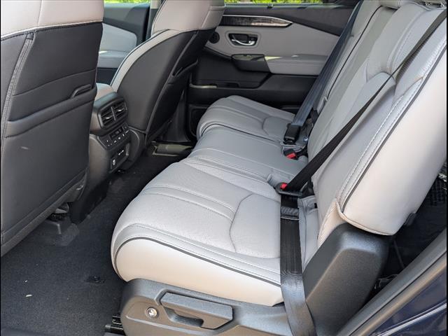 new 2025 Honda Pilot car, priced at $54,575