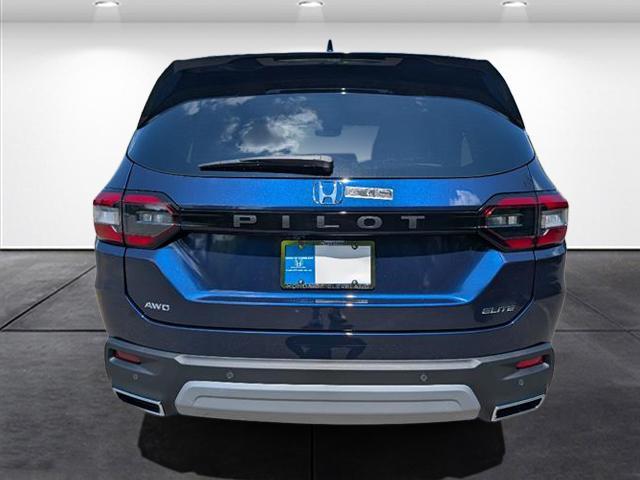 new 2025 Honda Pilot car, priced at $54,575