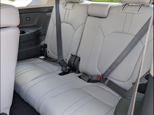 new 2025 Honda Pilot car, priced at $54,575