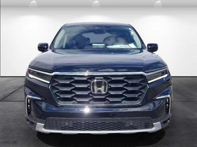 new 2025 Honda Pilot car, priced at $44,895