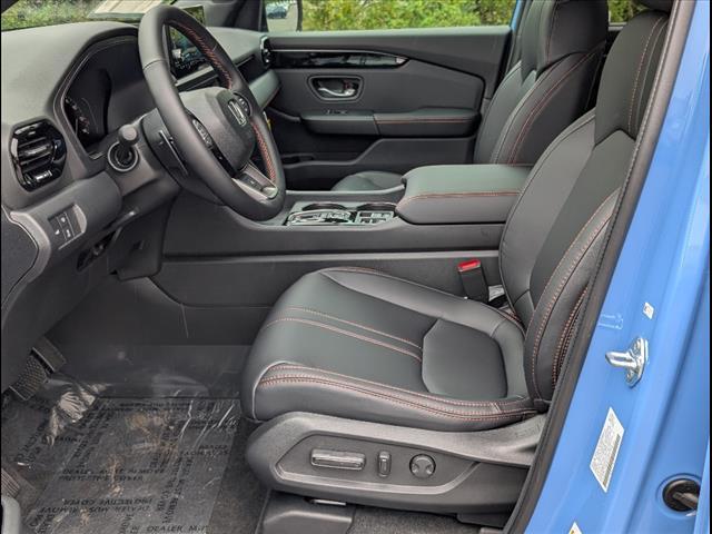new 2025 Honda Pilot car, priced at $51,350
