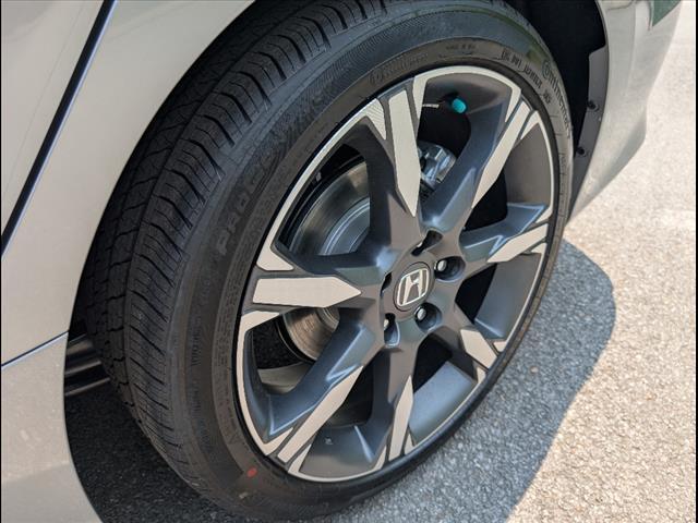 new 2025 Honda Civic Hybrid car, priced at $33,100