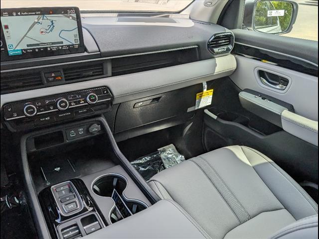 new 2025 Honda Pilot car, priced at $50,180