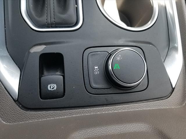 used 2019 Chevrolet Traverse car, priced at $23,392