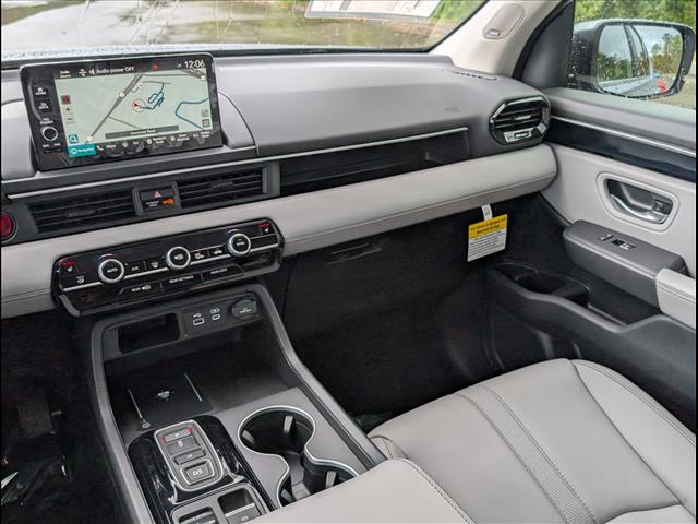 new 2025 Honda Pilot car, priced at $51,095