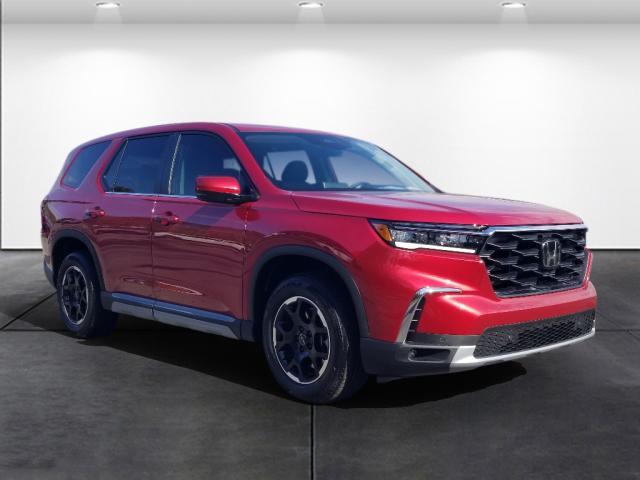 new 2025 Honda Pilot car, priced at $49,650