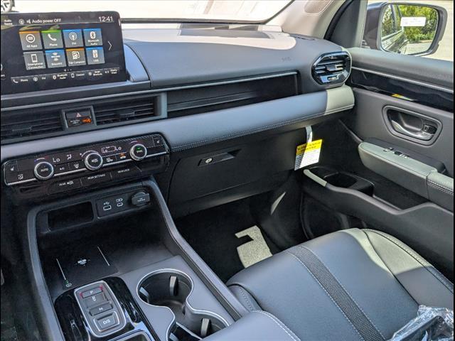 new 2025 Honda Pilot car, priced at $47,095