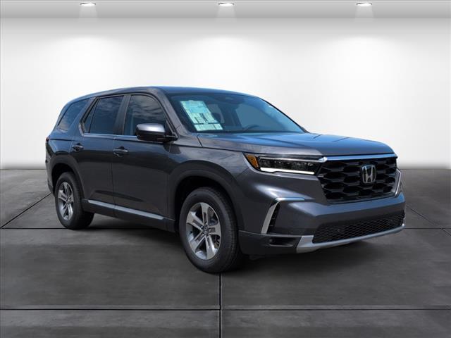 new 2025 Honda Pilot car, priced at $47,095