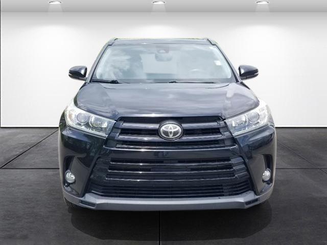 used 2017 Toyota Highlander car, priced at $18,992
