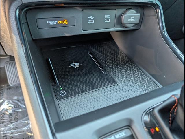 new 2026 Honda CR-V Hybrid car, priced at $40,250