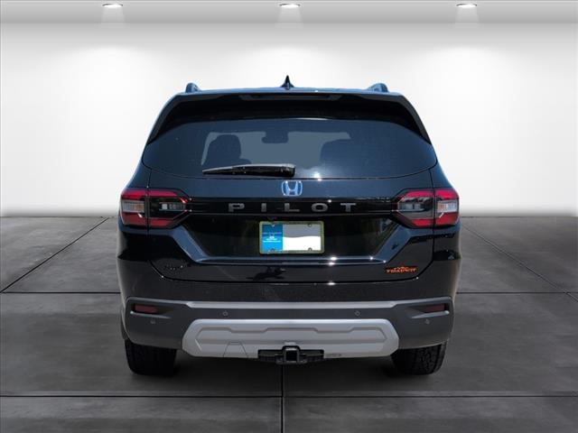 new 2025 Honda Pilot car, priced at $51,375