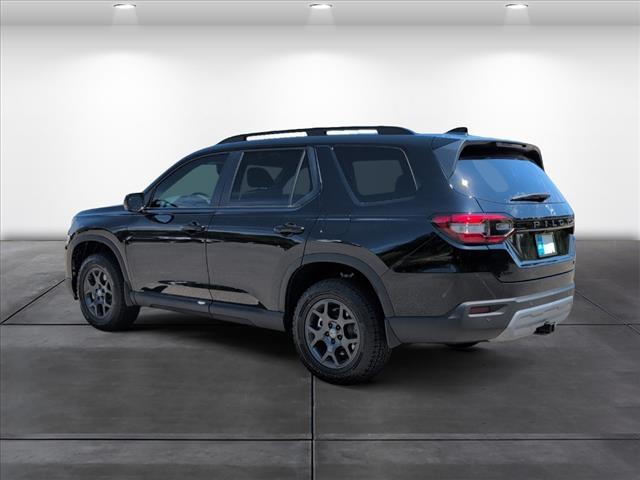 new 2025 Honda Pilot car, priced at $51,375