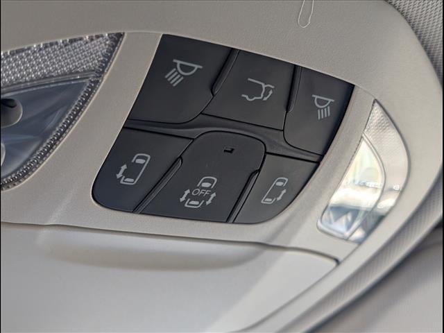 used 2019 Chrysler Pacifica car, priced at $11,391