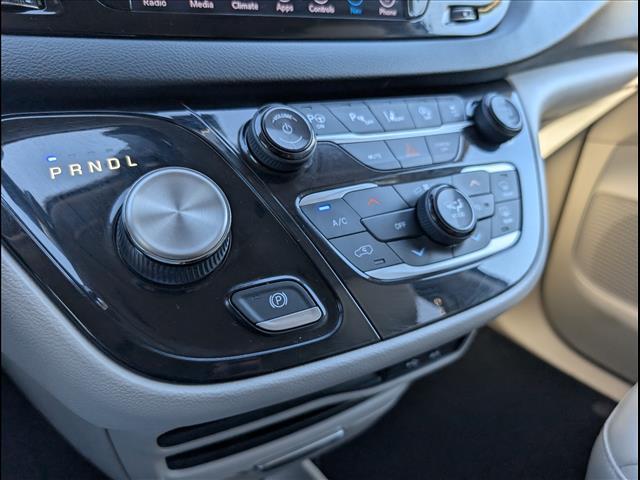 used 2019 Chrysler Pacifica car, priced at $11,391