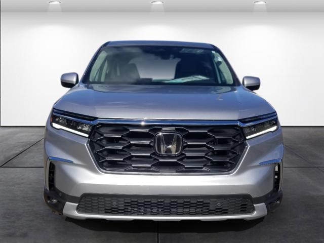 new 2025 Honda Pilot car, priced at $46,375