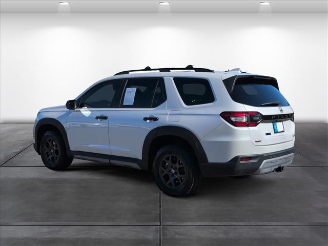 used 2023 Honda Pilot car, priced at $40,992