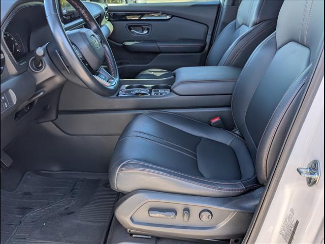 used 2023 Honda Pilot car, priced at $40,992