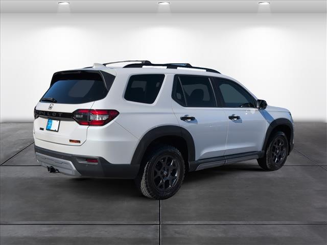 used 2023 Honda Pilot car, priced at $40,992