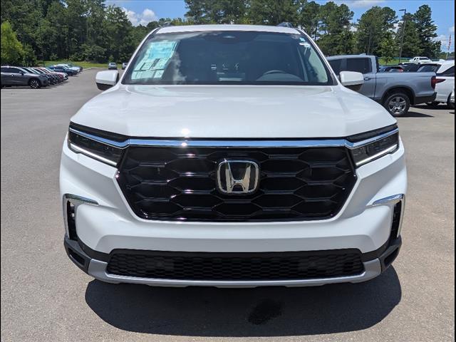 new 2025 Honda Pilot car, priced at $51,305