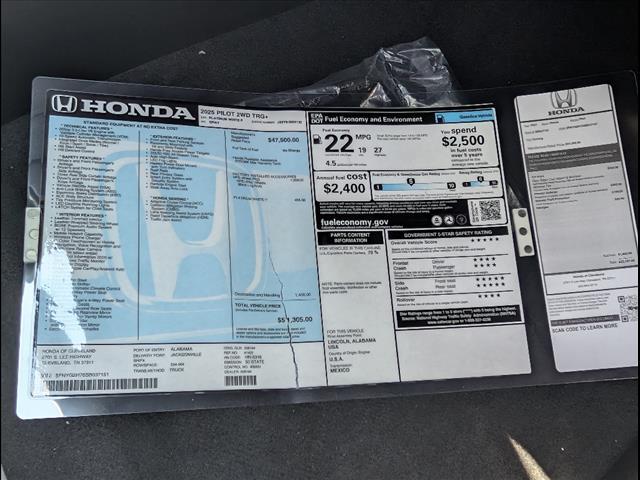 new 2025 Honda Pilot car, priced at $51,305