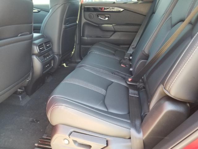 new 2025 Honda Pilot car, priced at $49,705