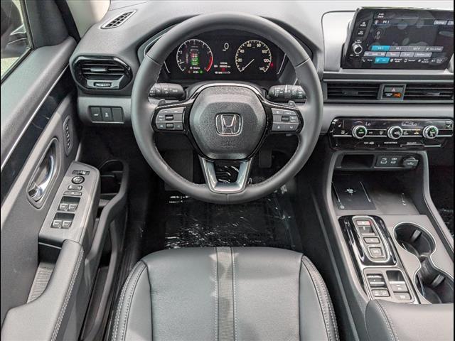 new 2025 Honda Pilot car, priced at $47,095