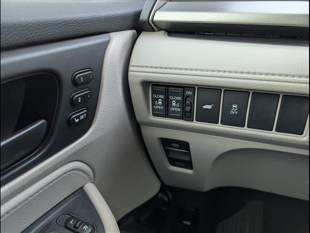 new 2026 Honda Odyssey car, priced at $44,290