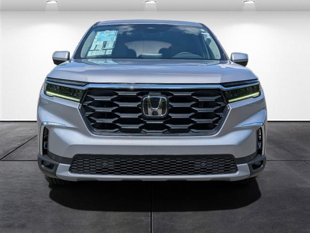 new 2025 Honda Pilot car, priced at $47,050
