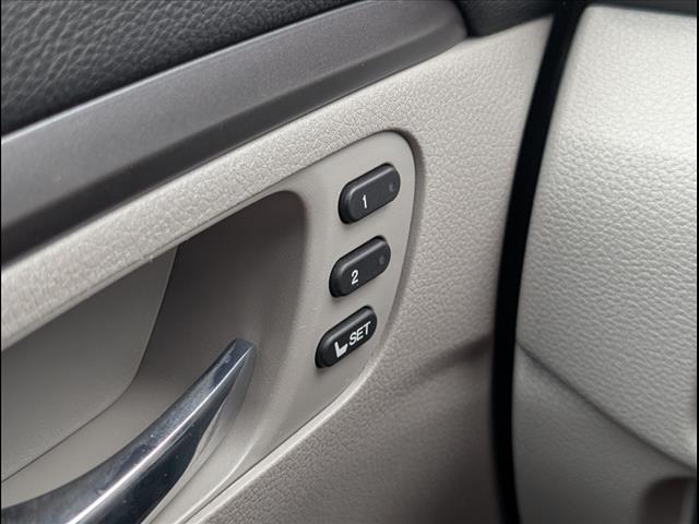 used 2021 Honda Pilot car, priced at $23,392