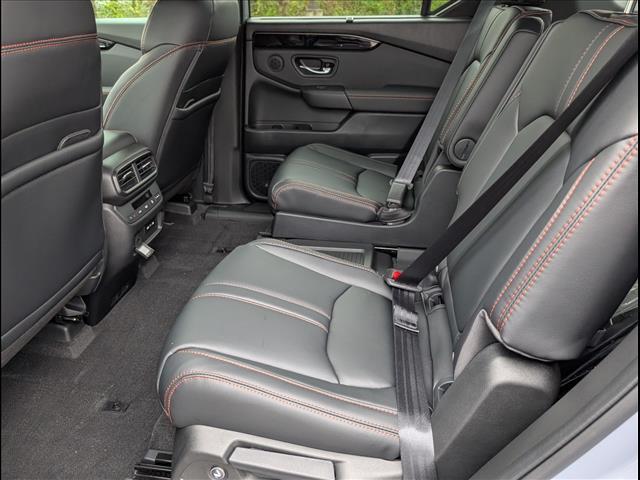 new 2025 Honda Pilot car