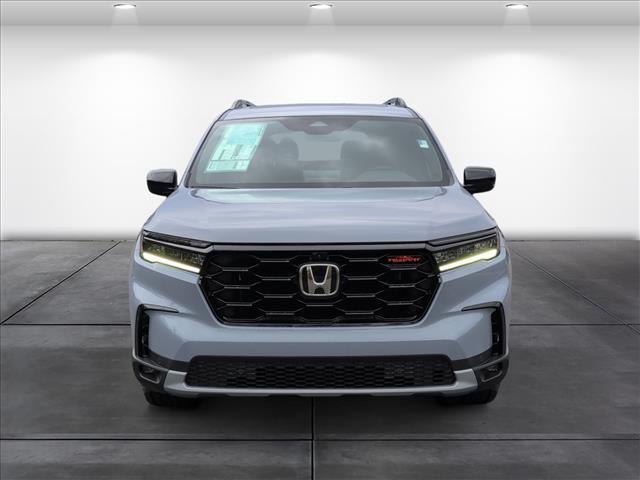 new 2025 Honda Pilot car