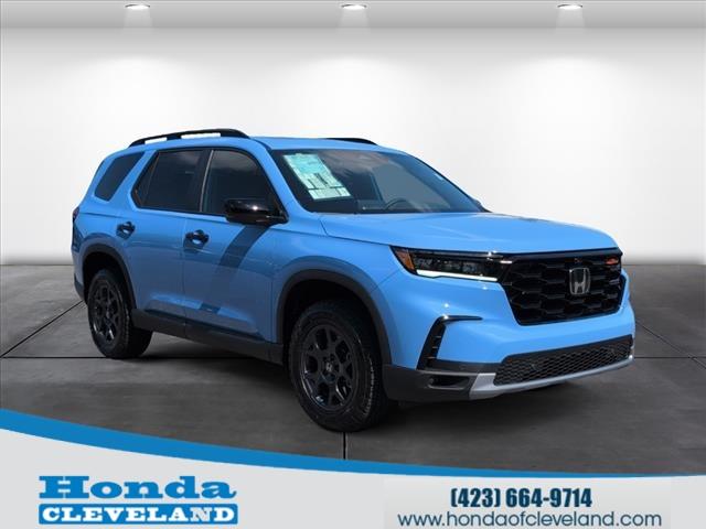new 2025 Honda Pilot car, priced at $51,350