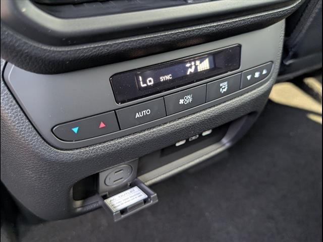 new 2025 Honda Pilot car, priced at $51,350