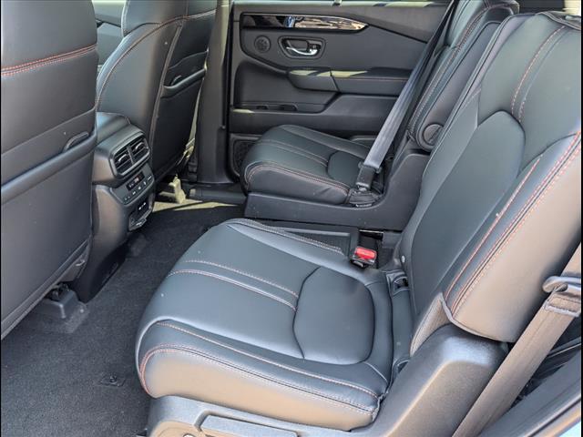 new 2025 Honda Pilot car, priced at $51,350