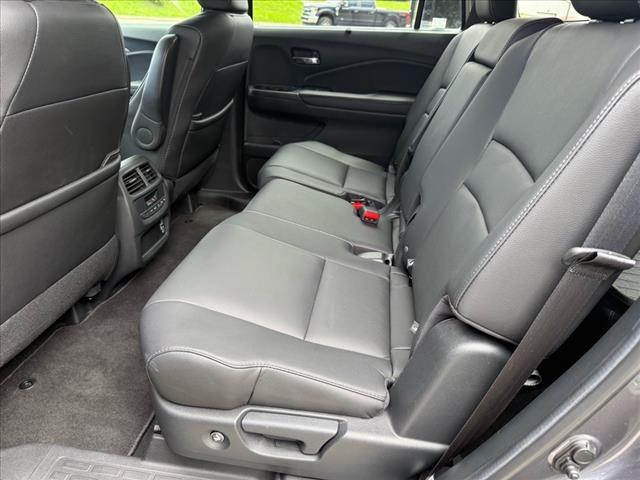 used 2022 Honda Pilot car, priced at $34,990