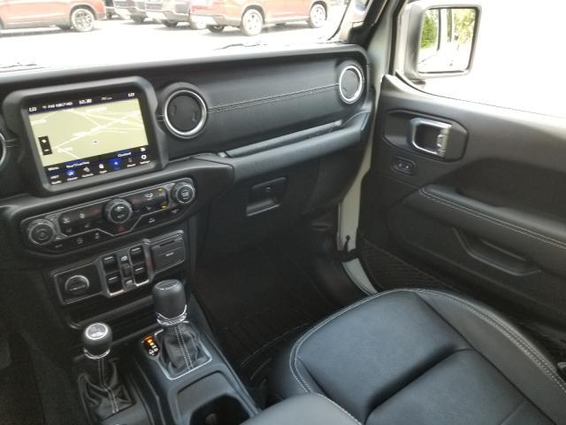 used 2022 Jeep Gladiator car, priced at $38,391