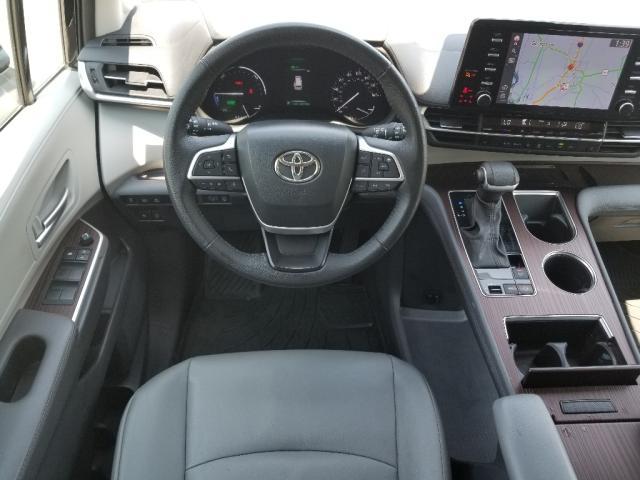 used 2023 Toyota Sienna car, priced at $39,983