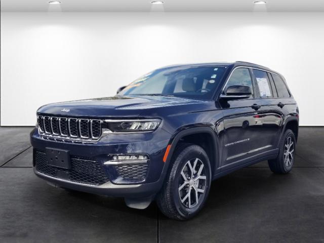 used 2024 Jeep Grand Cherokee car, priced at $38,992