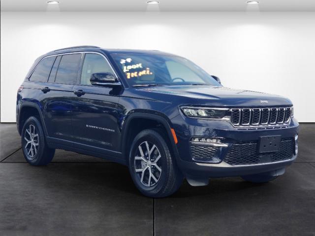 used 2024 Jeep Grand Cherokee car, priced at $38,992