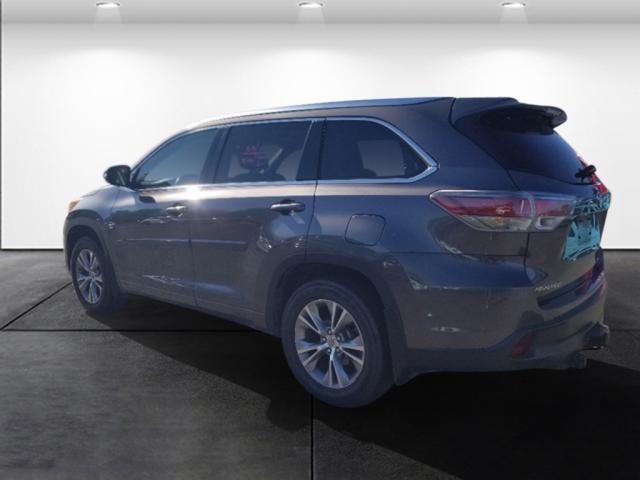 used 2015 Toyota Highlander car, priced at $17,990