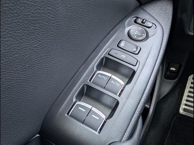 used 2022 Honda Accord Hybrid car, priced at $27,900