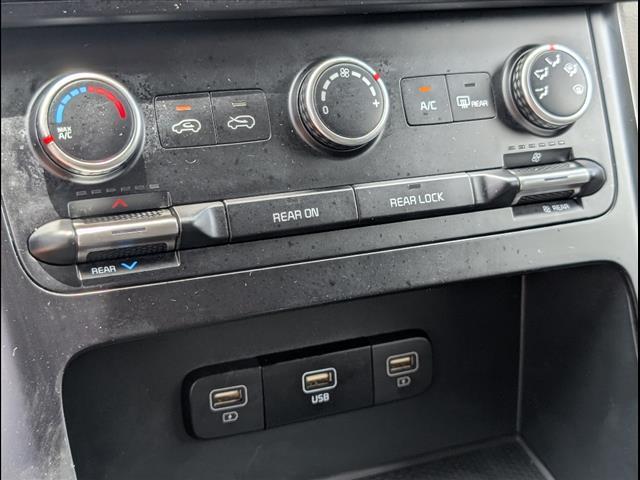 used 2024 Kia Carnival car, priced at $35,391