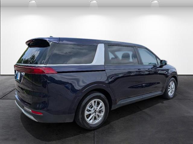 used 2024 Kia Carnival car, priced at $35,391