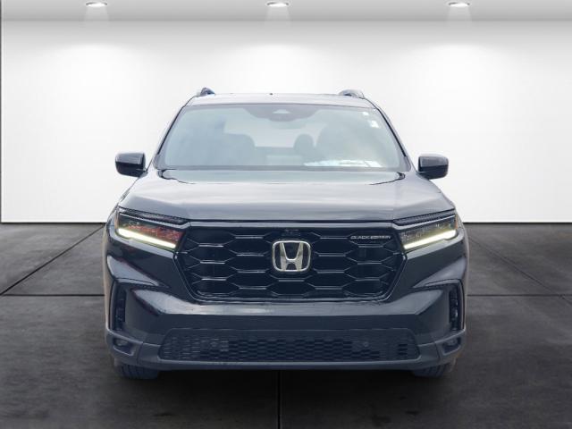 new 2025 Honda Pilot car, priced at $55,975