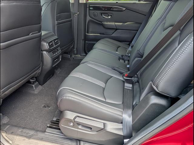 new 2025 Honda Pilot car, priced at $46,885