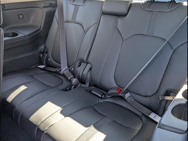new 2025 Honda Pilot car, priced at $49,450