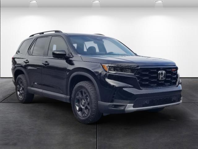 new 2025 Honda Pilot car, priced at $50,795