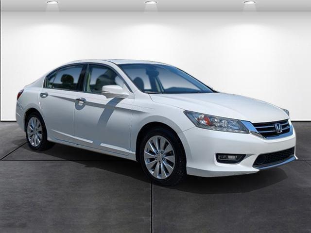 used 2015 Honda Accord car, priced at $20,391
