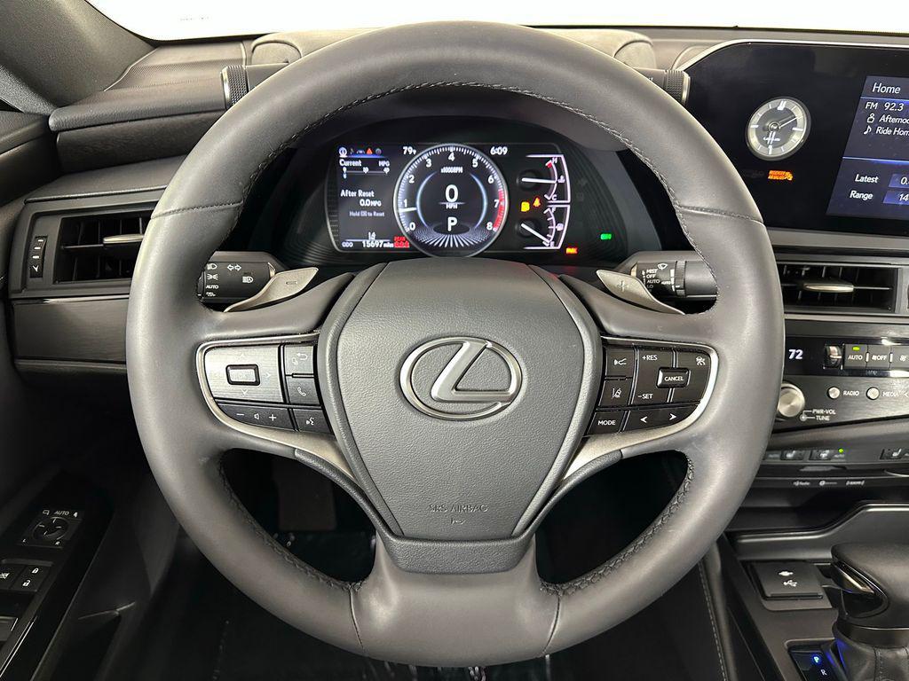 used 2022 Lexus ES 350 car, priced at $35,500